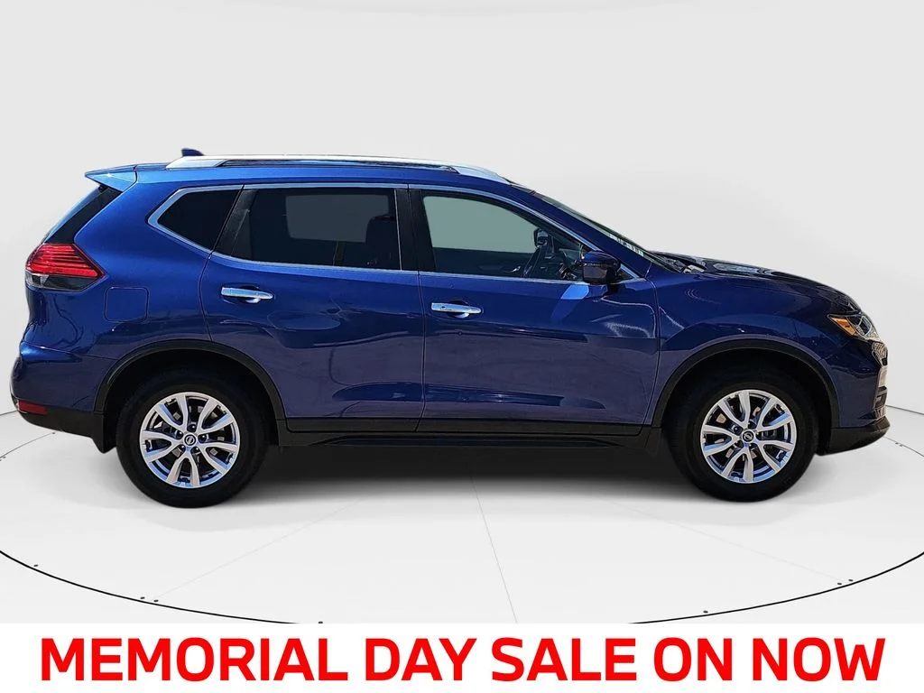 Used 2017 Nissan Rogue SV with VIN KNMAT2MT3HP564935 for sale in Watsonville, CA