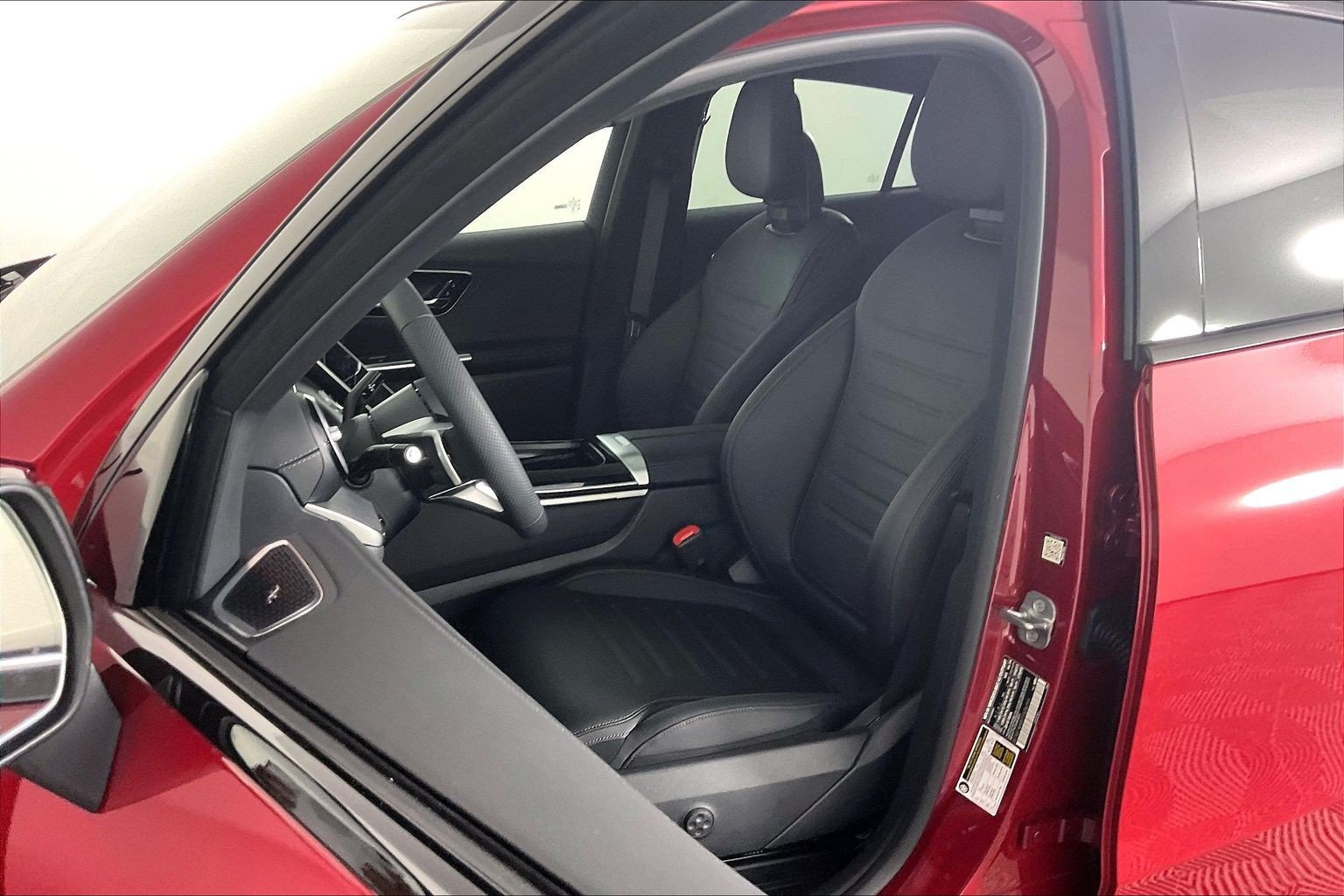 New 2026 MANUFAKTUR Patagonia Red Metallic Mercedes-Benz GLC 300 image 22