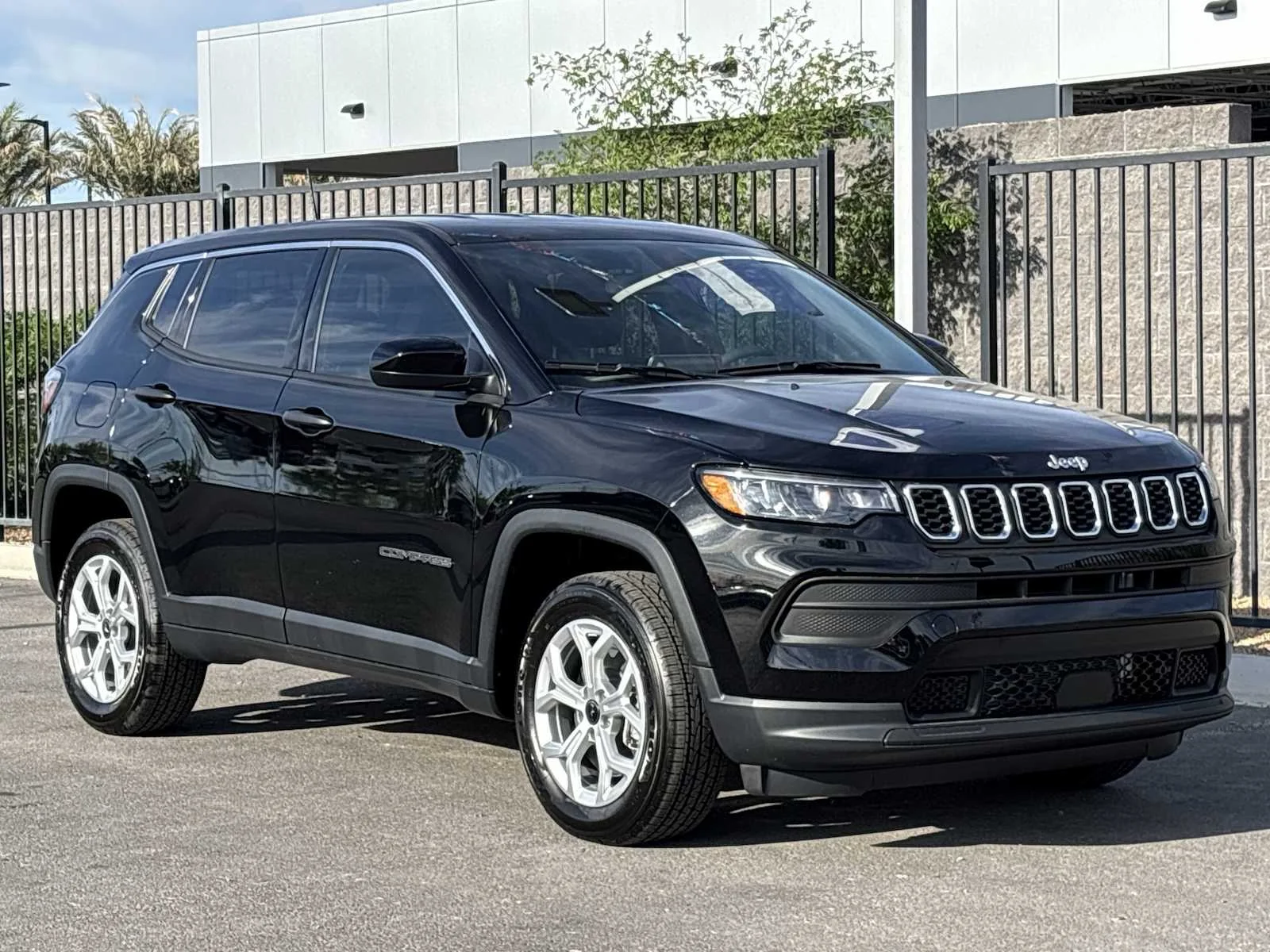 Used 2025 Diamond Black Crystal Pearlcoat Jeep Sport image 3