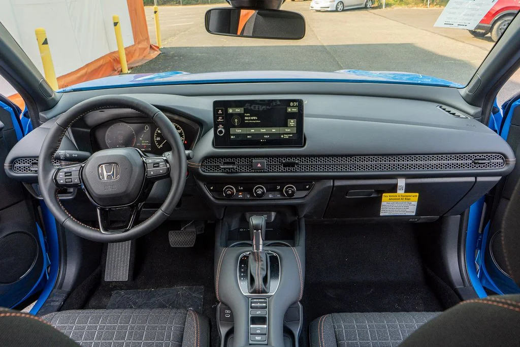 2027 Honda HR-V Sport - Photo 17