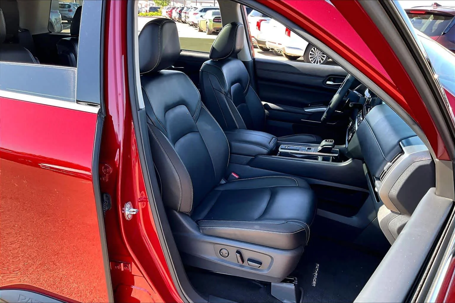Used 2024 Scarlet Ember Nissan SL image 9
