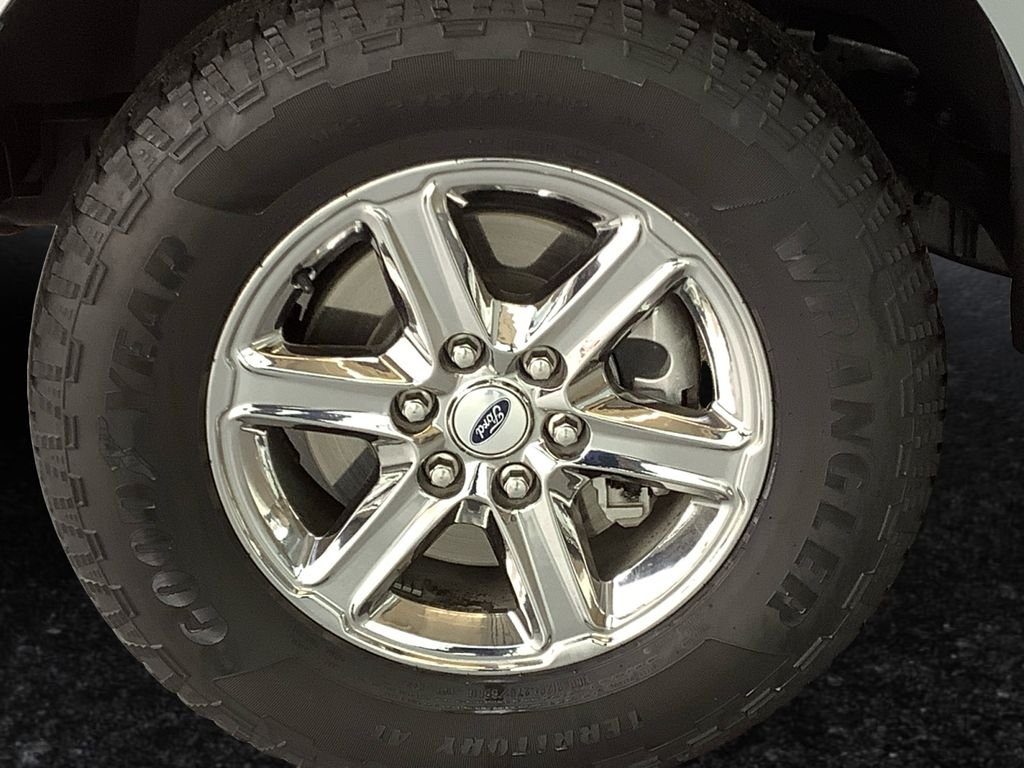 Used 2025 Silver Ford XLT image 25