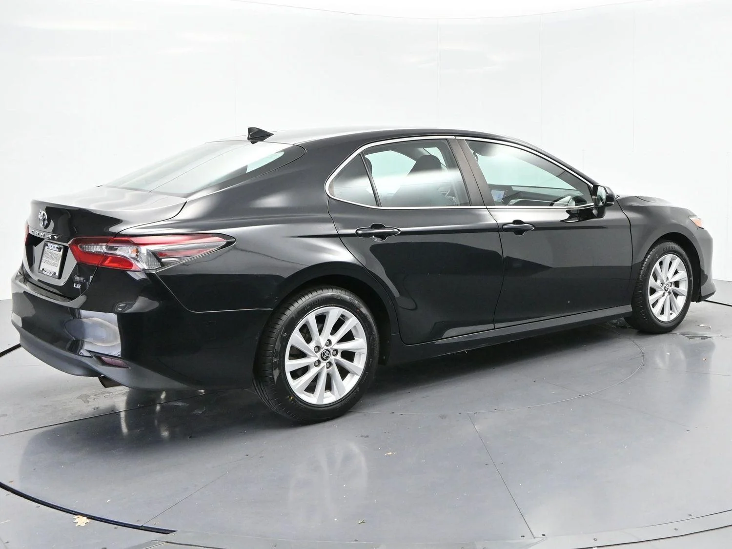 Used 2022 Midnight Black Metallic Toyota LE image 7