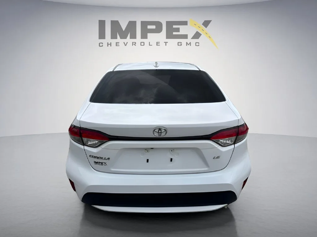 Used 2022 White Toyota LE image 4
