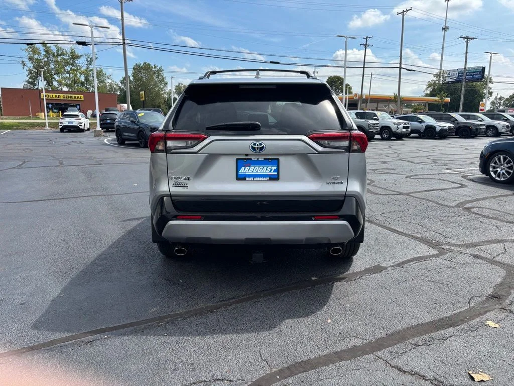 Used 2022 Silver Toyota SE image 6