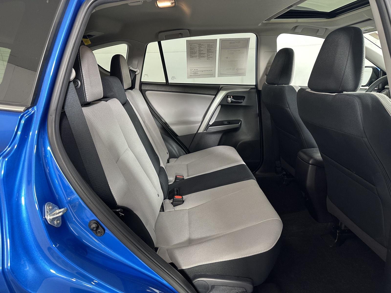Used 2017 Electric Storm Blue Toyota XLE image 3
