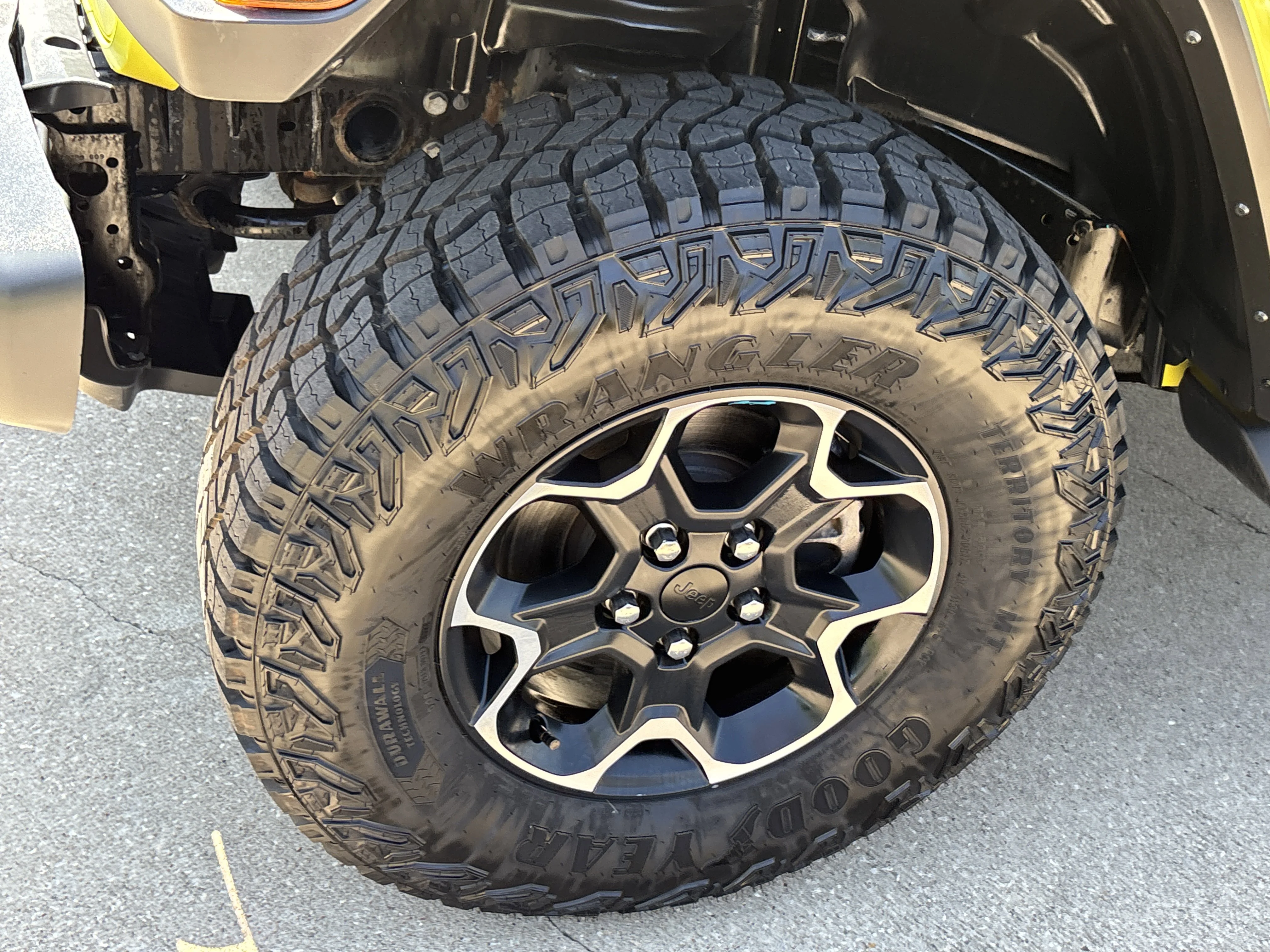 Used 2023 High Velocity Clearcoat Jeep Rubicon 4xe image 16