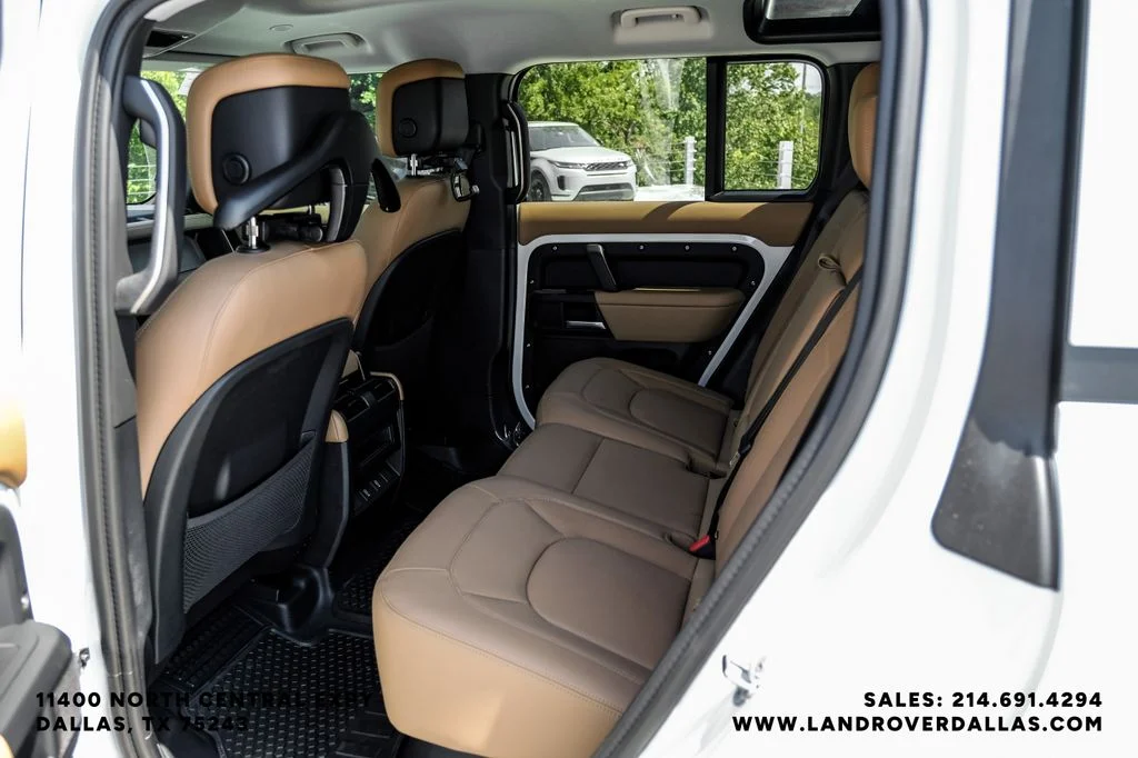 New 2026 Fuji White Land Rover S image 27