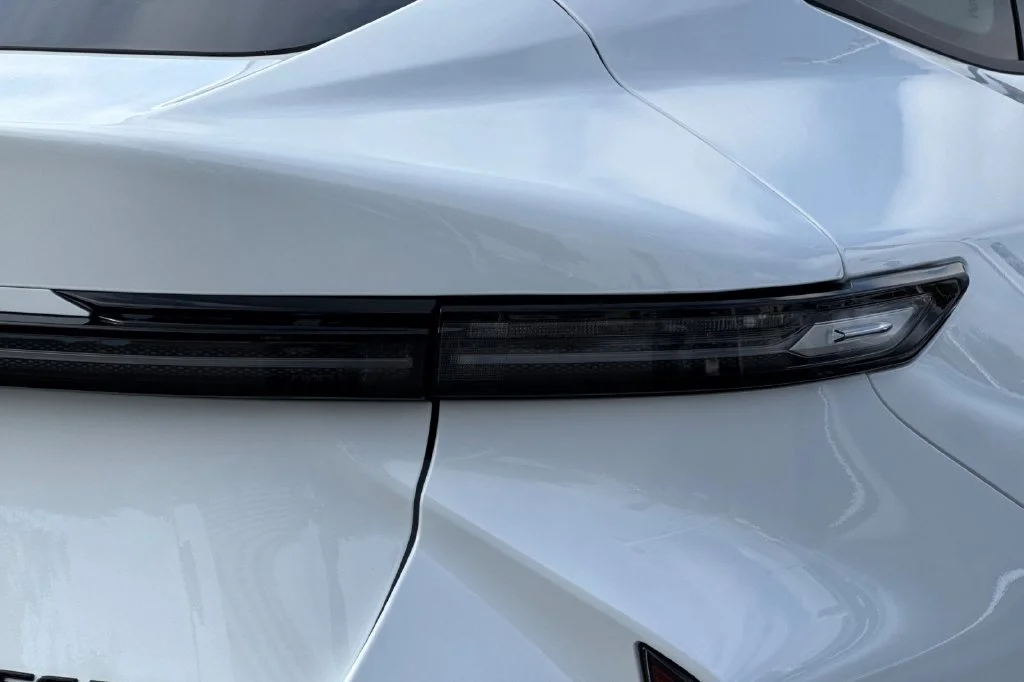 New 2026 Ultra White Lexus ES 350e PREMIUM image 25