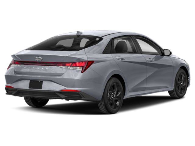 Used 2022 Quartz White Hyundai SEL image 5