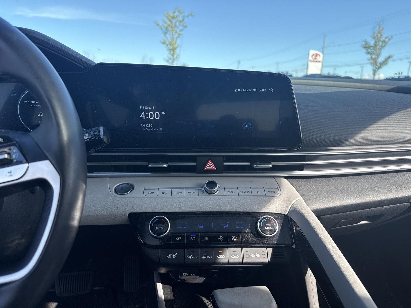 Used 2024 Fluid Metal Hyundai Limited image 13