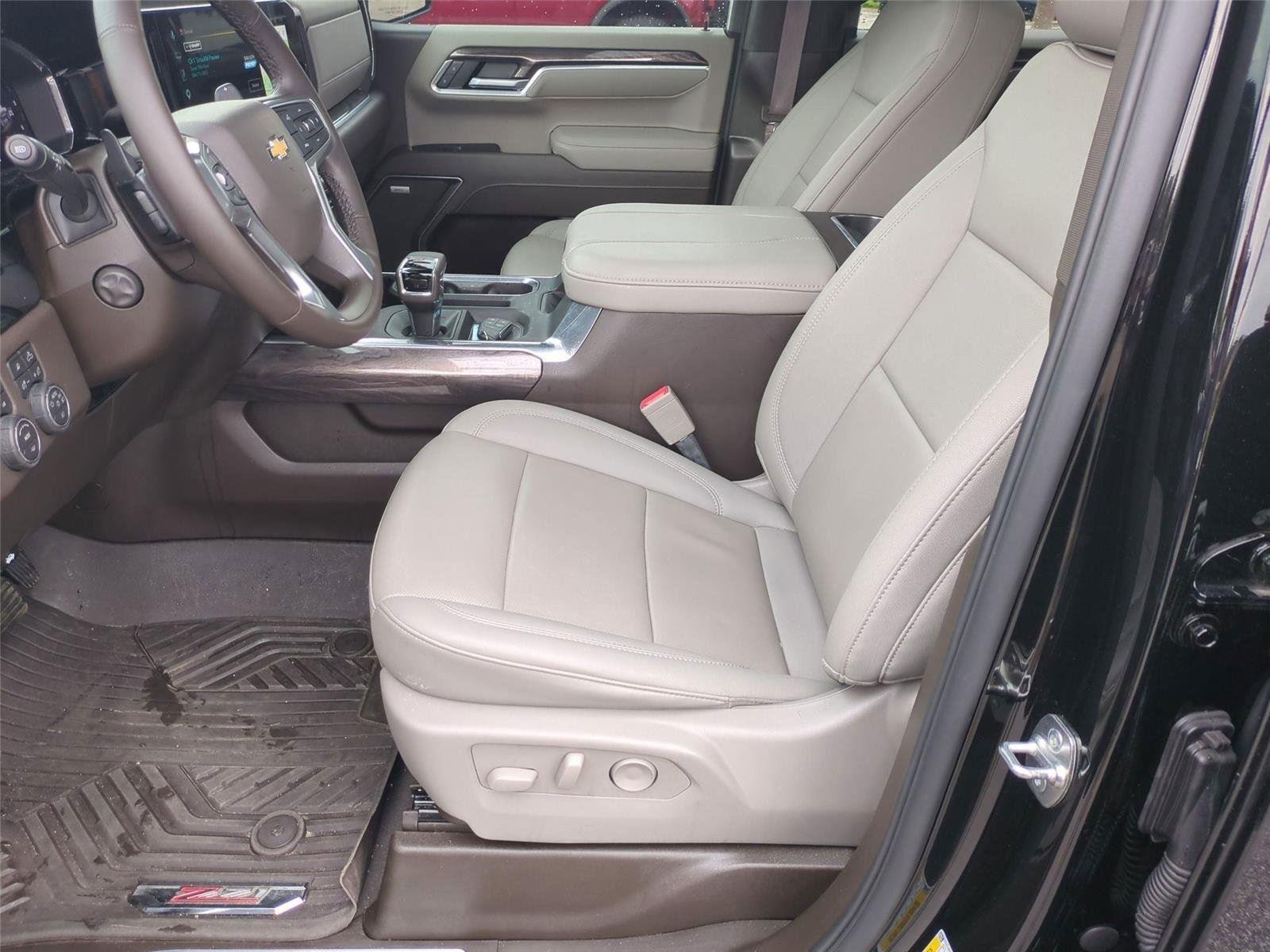 Used 2026 Black Chevrolet LTZ image 18