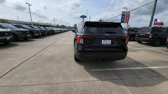 New 2026 Agate Black Metallic Ford Active image 8