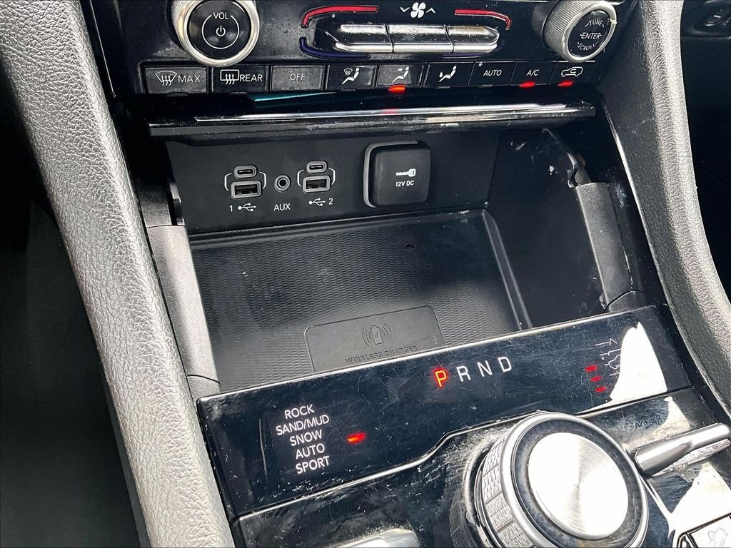 Used 2023 White Jeep Overland 4xe image 27