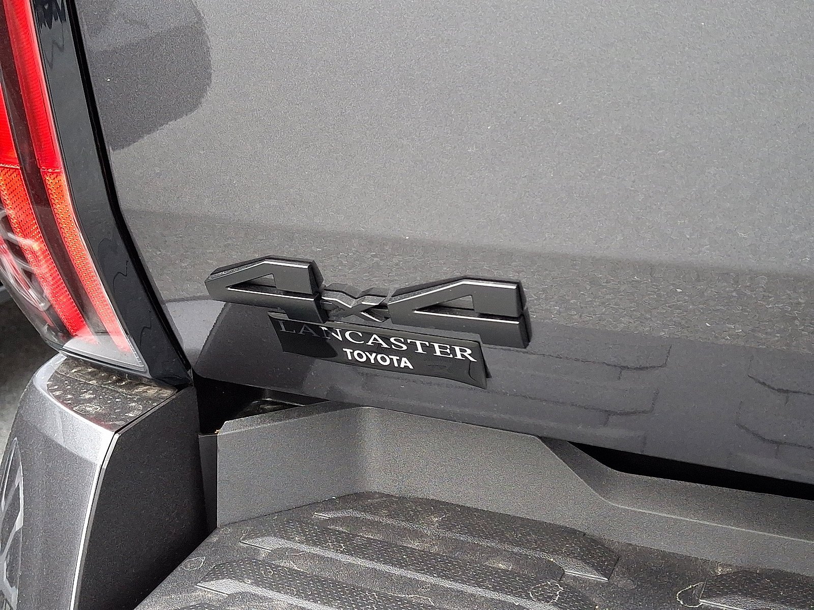 2026 Toyota Tundra Platinum - Photo 6