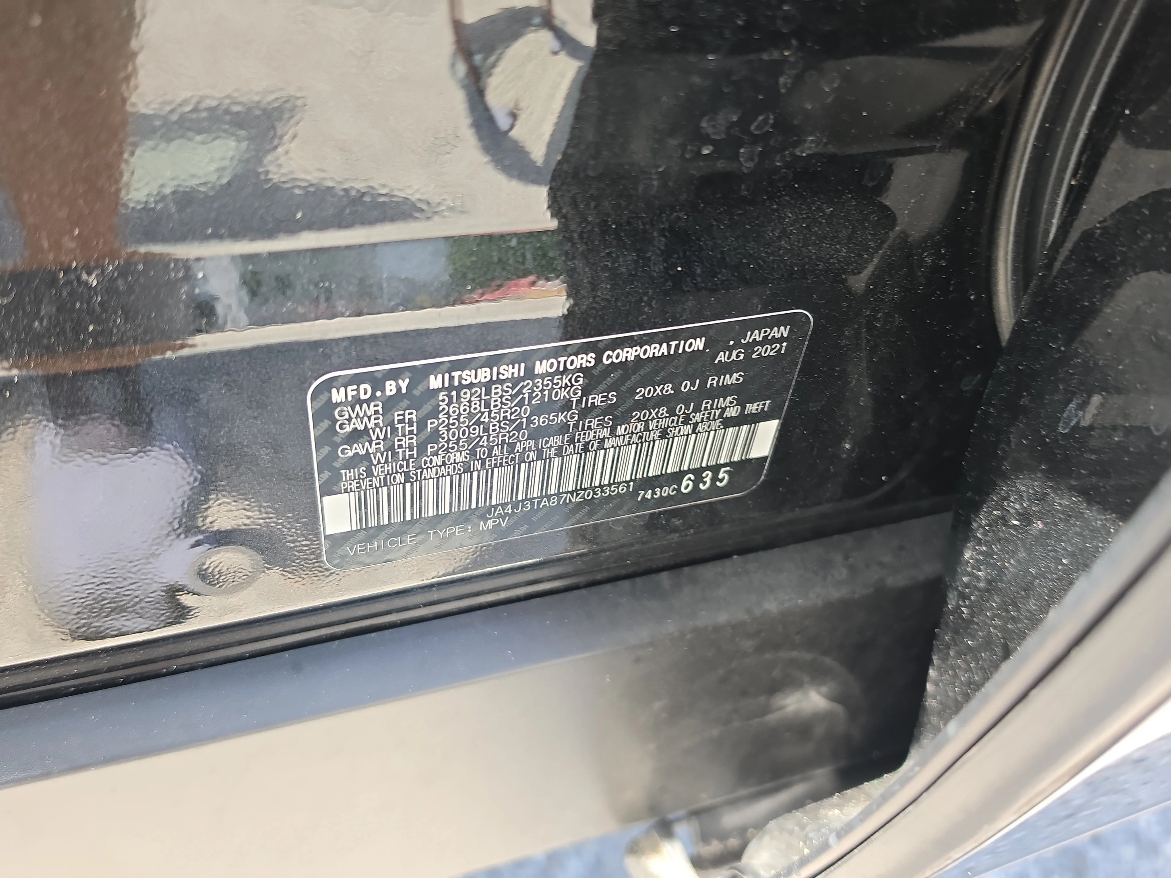 Used 2022 Black Diamond Mitsubishi ES image 32