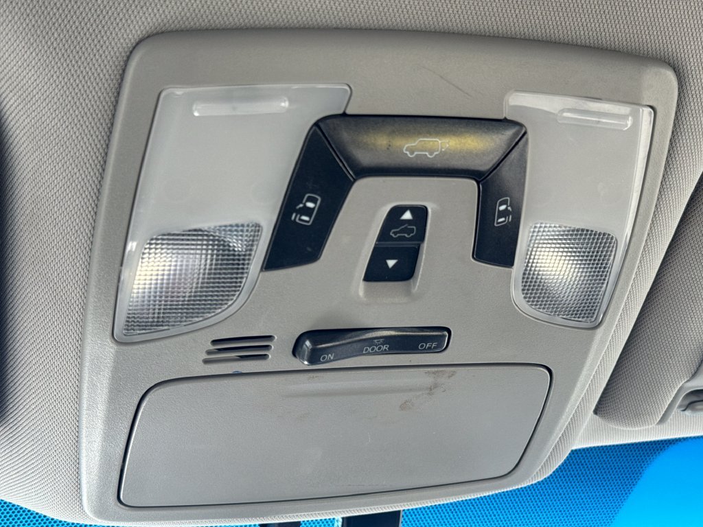 Used 2017 Gray Toyota XLE Premium image 32