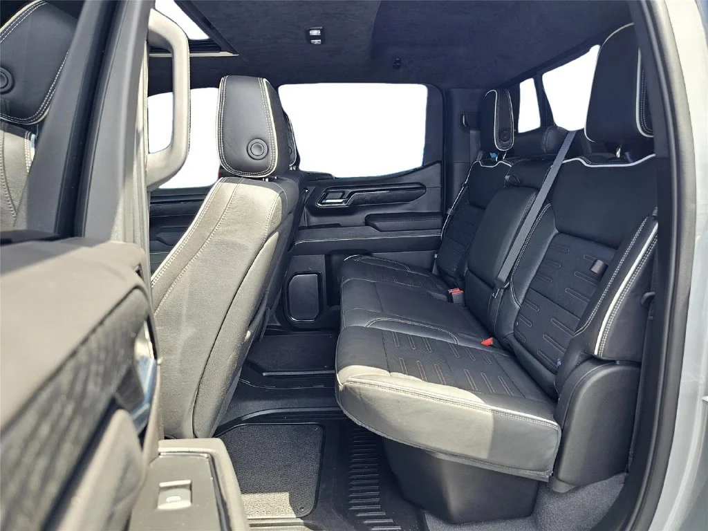 Used 2023 Sterling Metallic GMC AT4X image 32