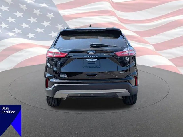 Used 2022 Black Ford SEL image 4