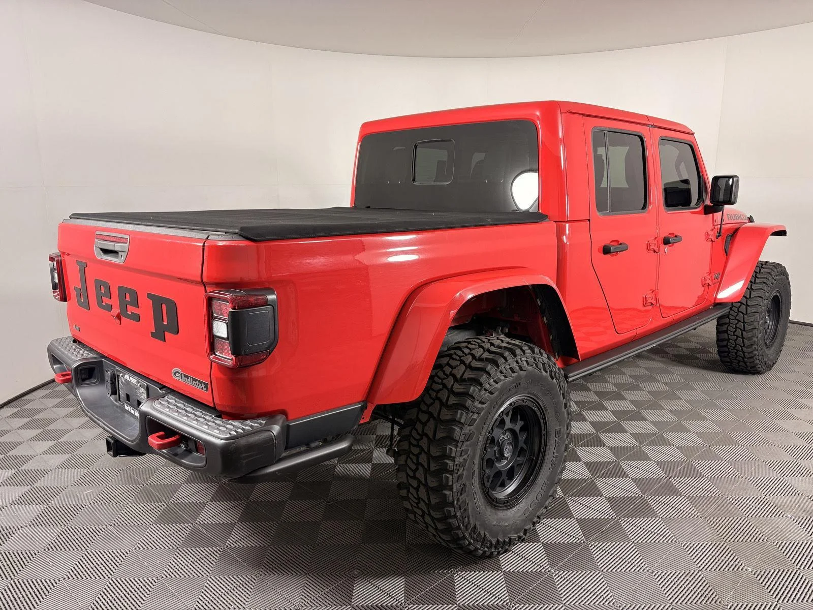Used 2021 Firecracker Red Clearcoat Jeep Rubicon image 8