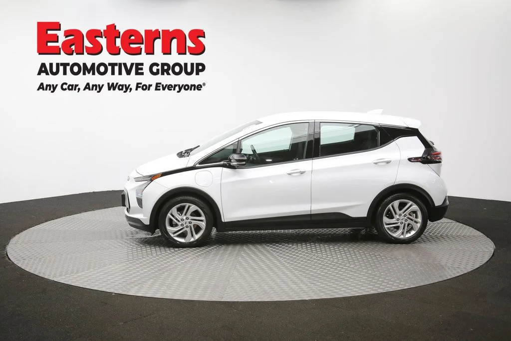 Used 2023 White Chevrolet 1LT image 59