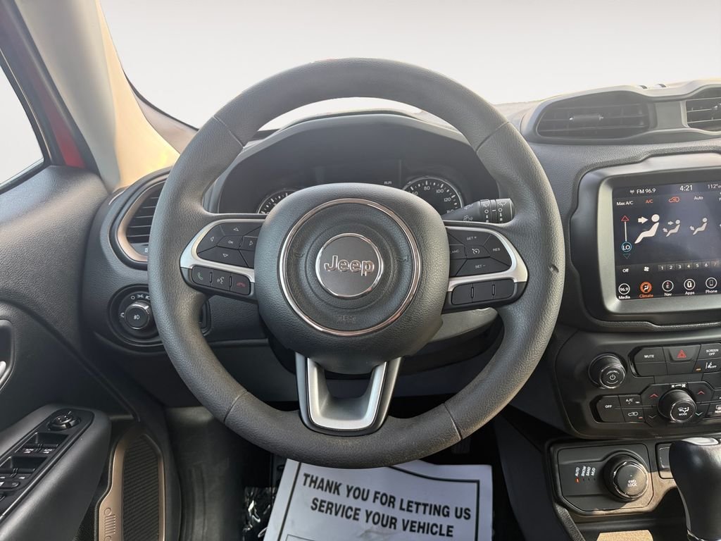 Used 2023 Red Jeep Latitude image 12