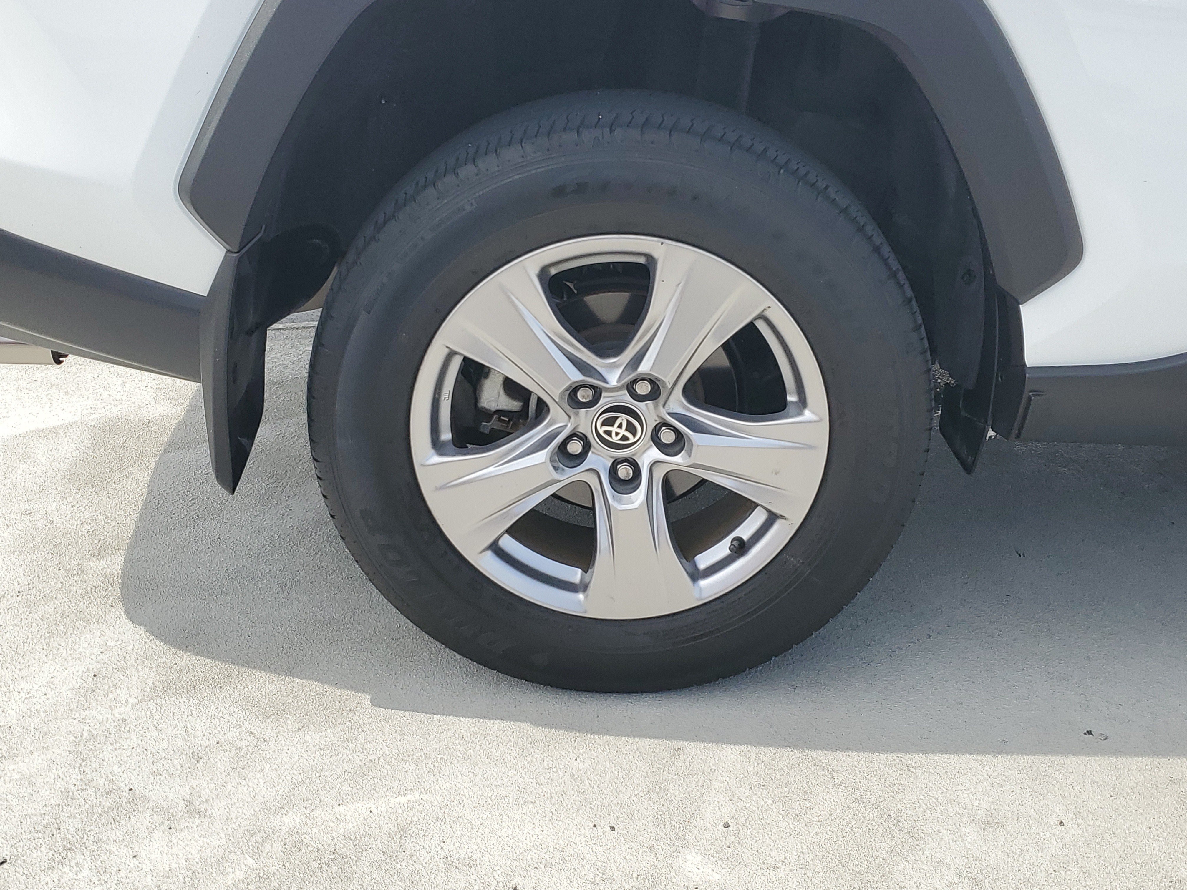 Used 2024 Ice Toyota XLE image 7