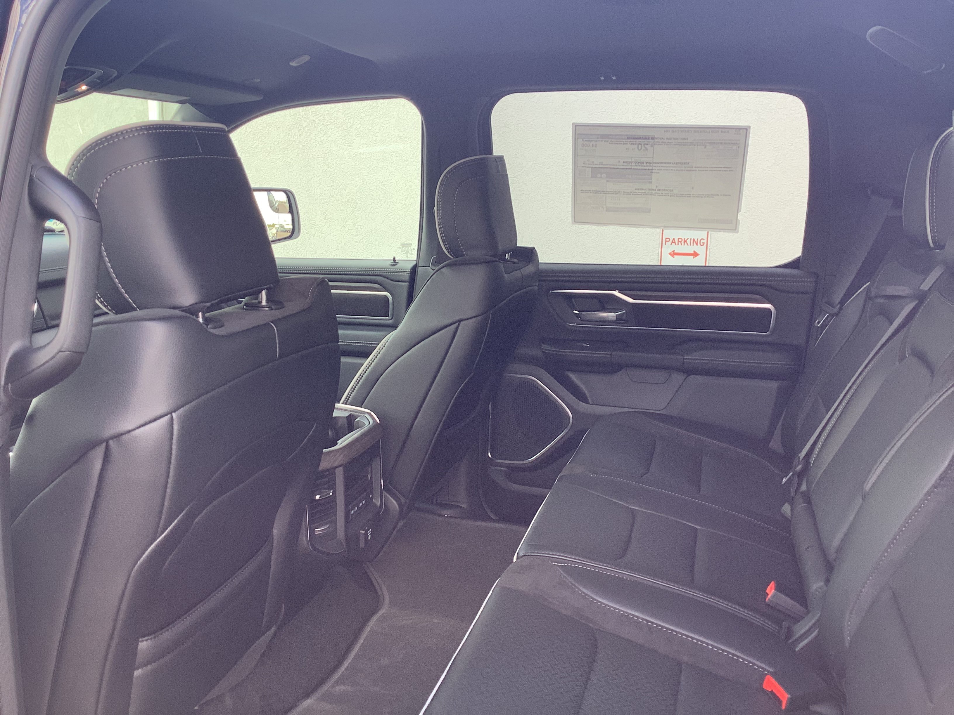 New 2026 Diamond Black Crystal Pearl-Coat Exterior Paint RAM Laramie image 9