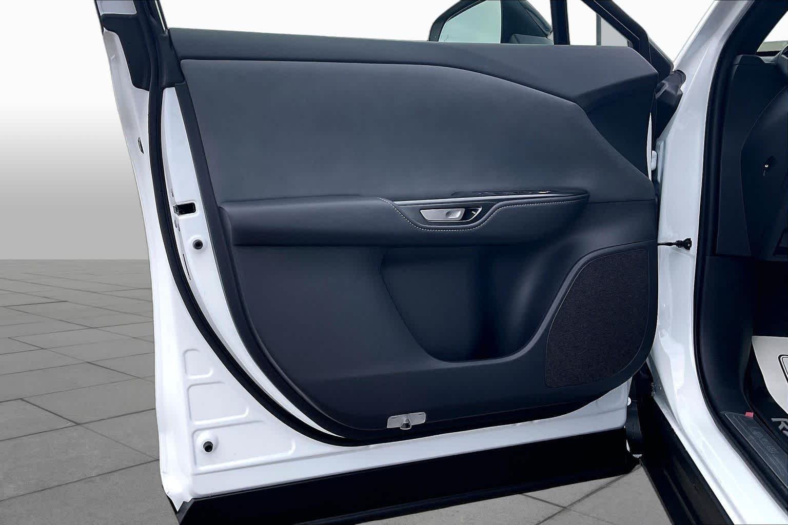New 2026 Oxygen White Lexus Premium image 10