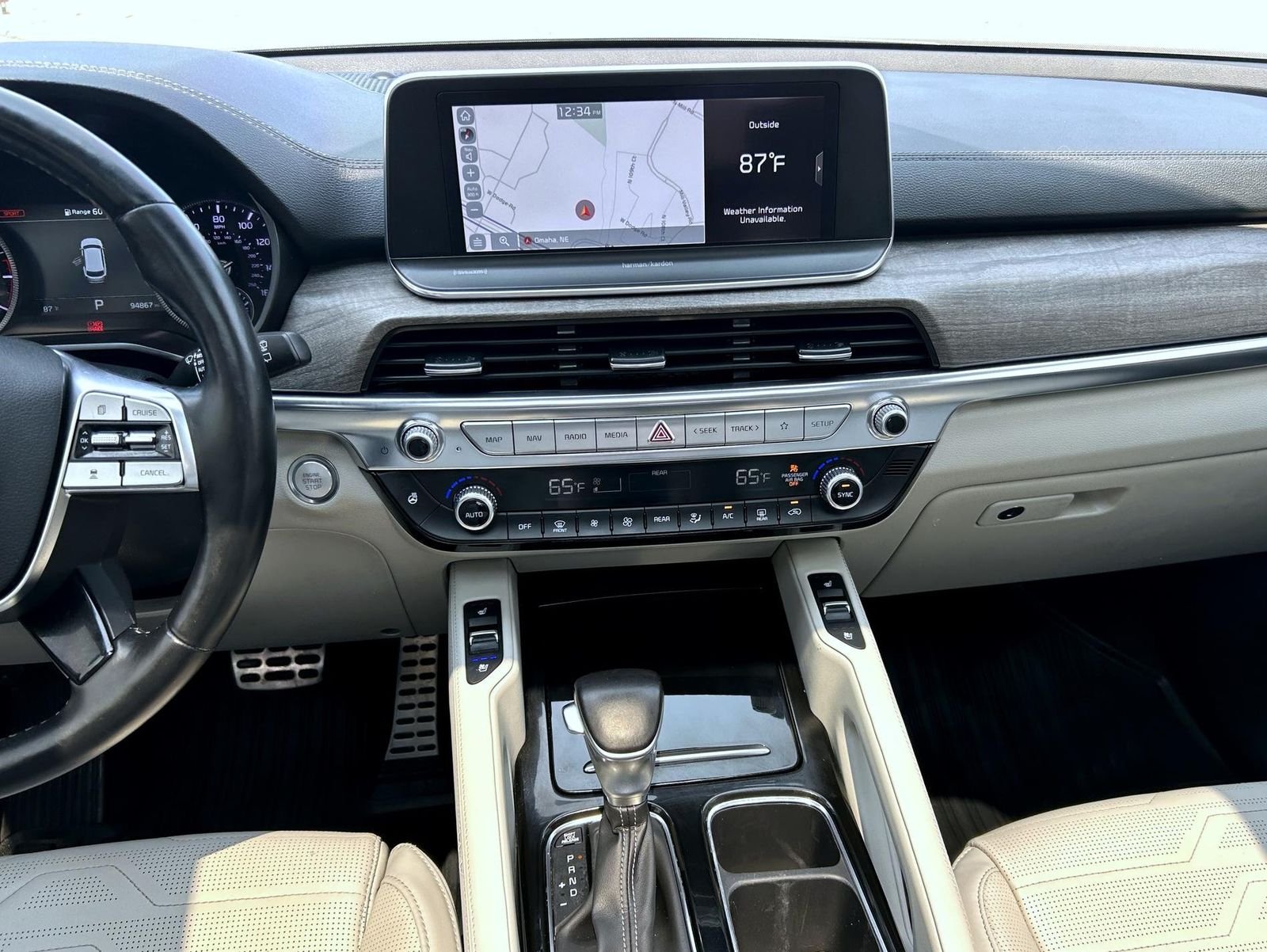 Used 2021 White Kia SX image 12