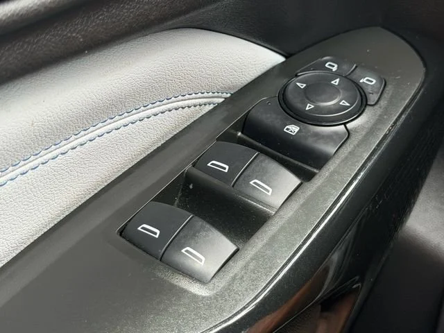 Used 2026 Mosaic Black Metallic Chevrolet LT image 28