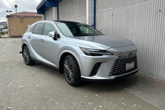 Used 2025 Silver Lexus 350h Luxury image 2