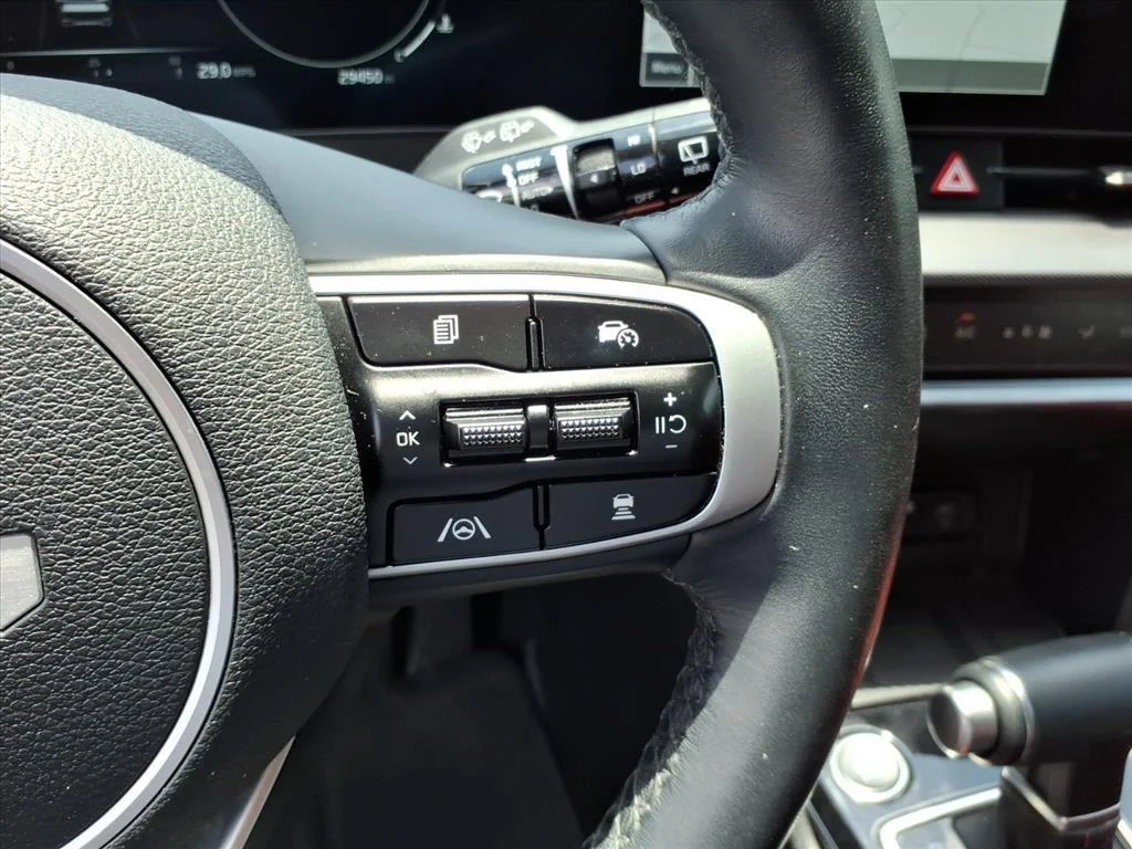 Used 2025 Wolf Gray Kia SX-Prestige image 19