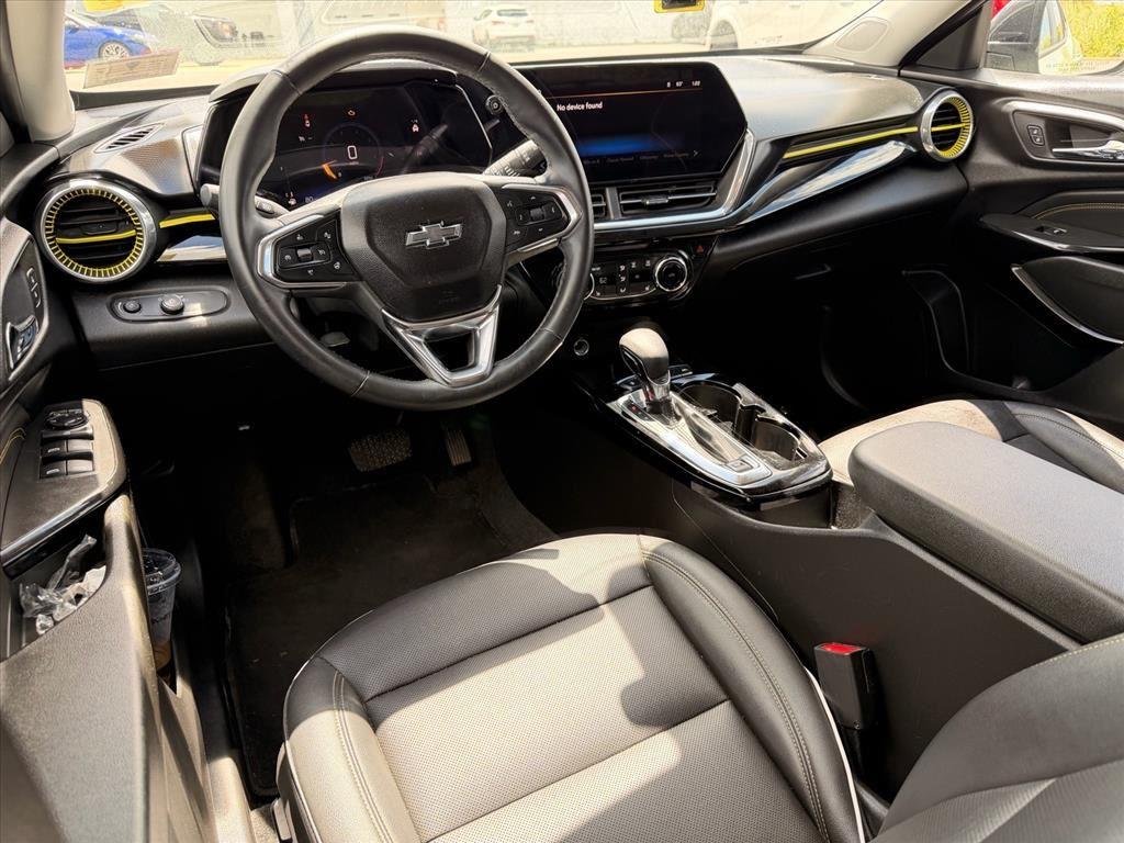 Used 2024 Cacti Green Chevrolet ACTIV image 11