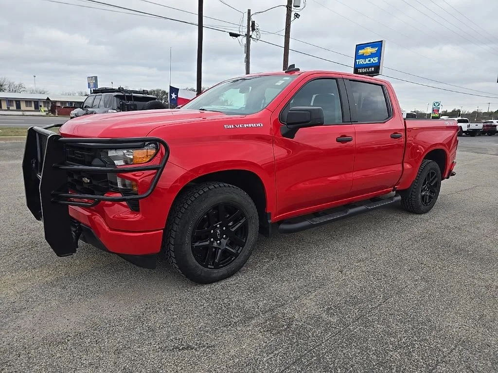 2023 Chevrolet Silverado 1500 Custom