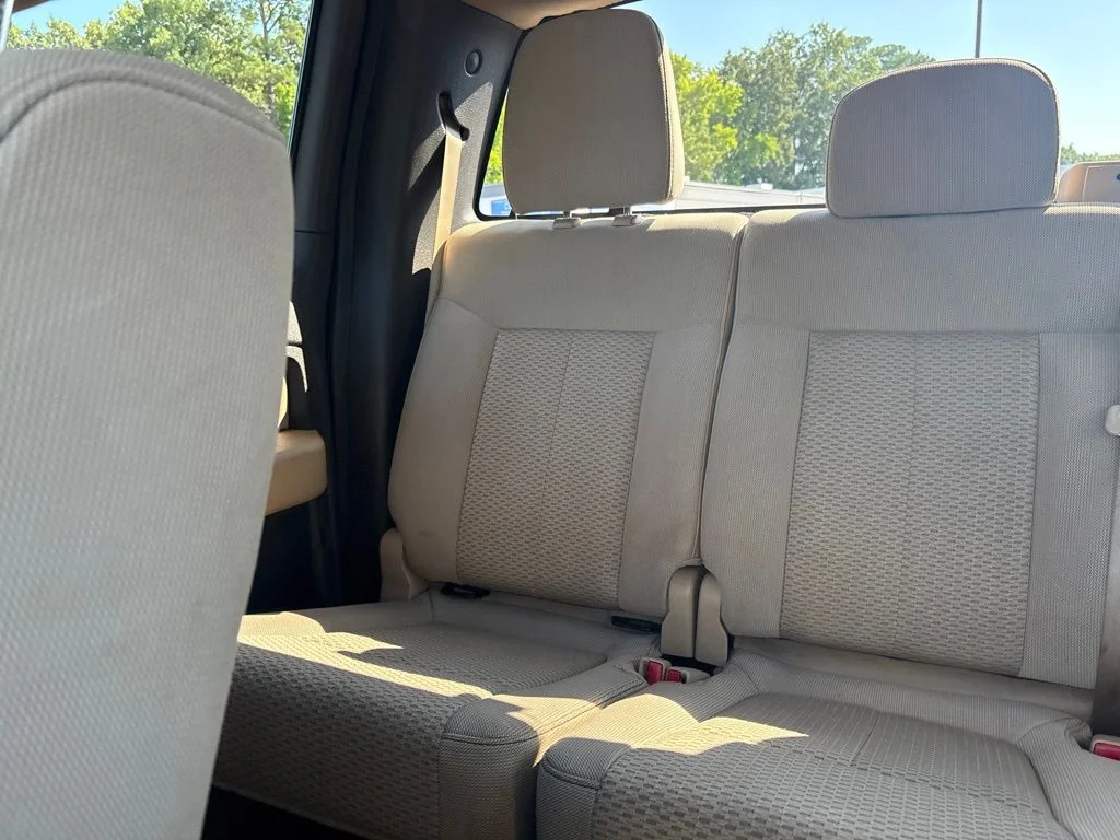 Used 2012 Blue Ford XLT image 11