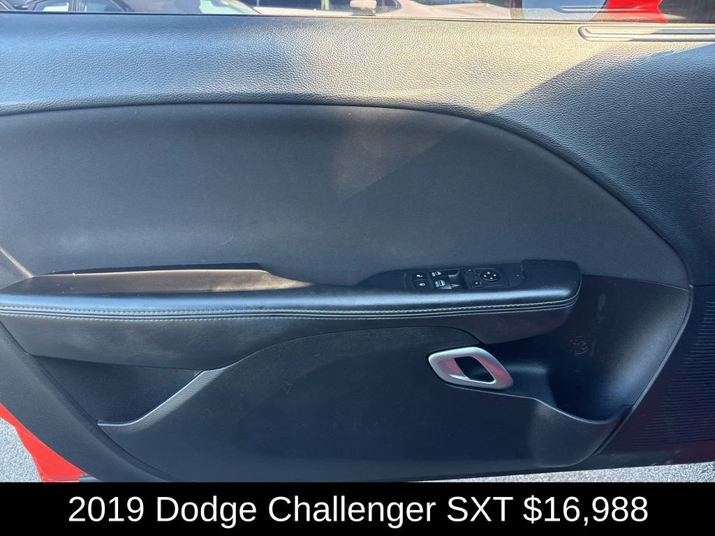 Used 2019 Go Mango! Dodge SXT image 11