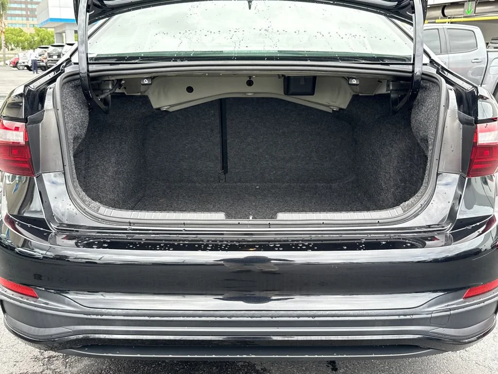 Used 2024 Black Volkswagen SE image 7