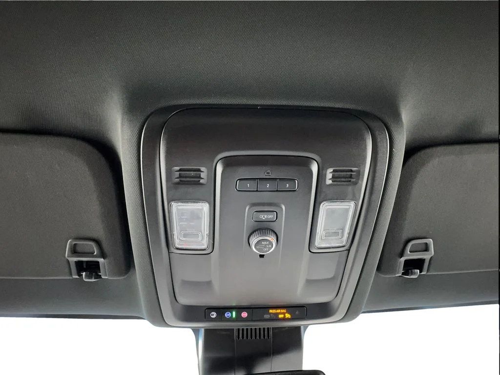 Used 2024 Black Chevrolet LT image 49