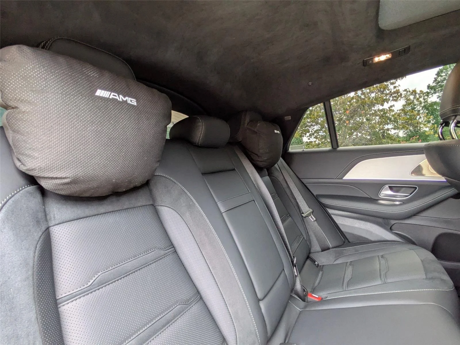 Used 2025 Obsidian Black Metallic Mercedes-Benz AMG® GLE 63 S image 32