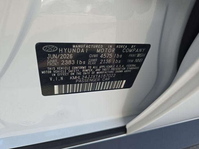 New 2026 White Hyundai Blue image 23