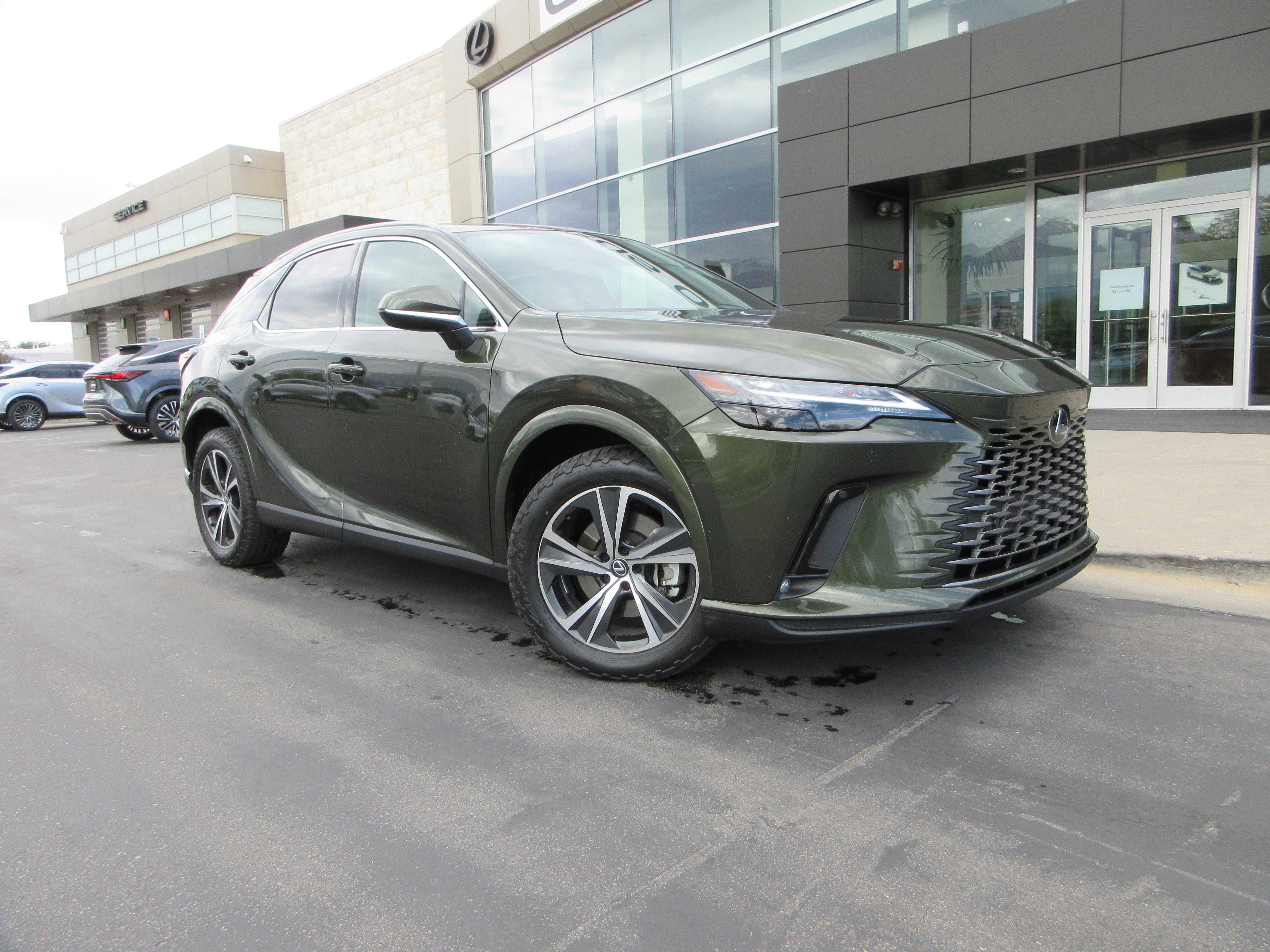 Used 2023 Green Pearl Lexus 350 Premium Plus image 13