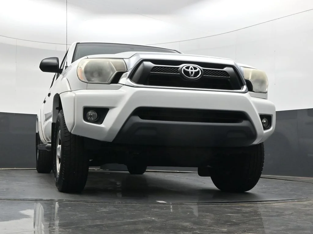 Used 2015 White Toyota PreRunner image 40