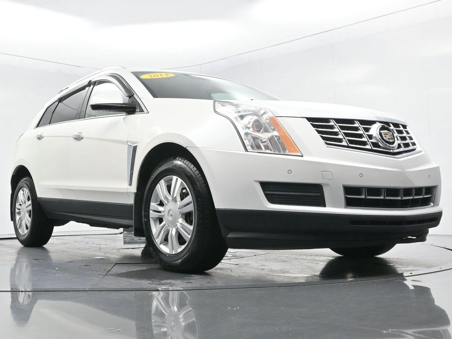 Used 2014 Platinum Ice Tricoat Cadillac Luxury Collection image 46