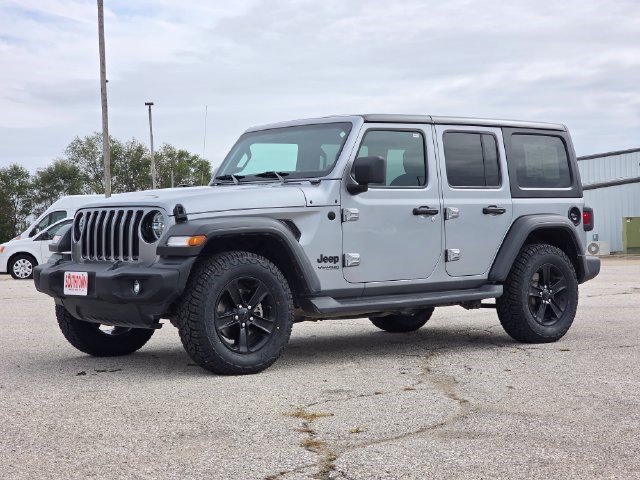 Certified Used 2021 Billet Silver Metallic Clearcoat Jeep Unlimited Sport Altitude image 3