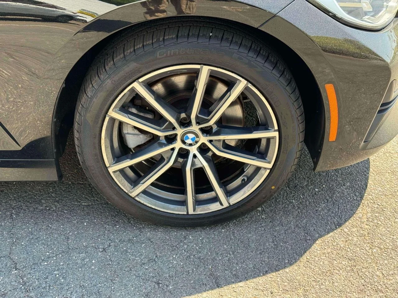 Used 2020 Jet Black BMW xDrive image 9