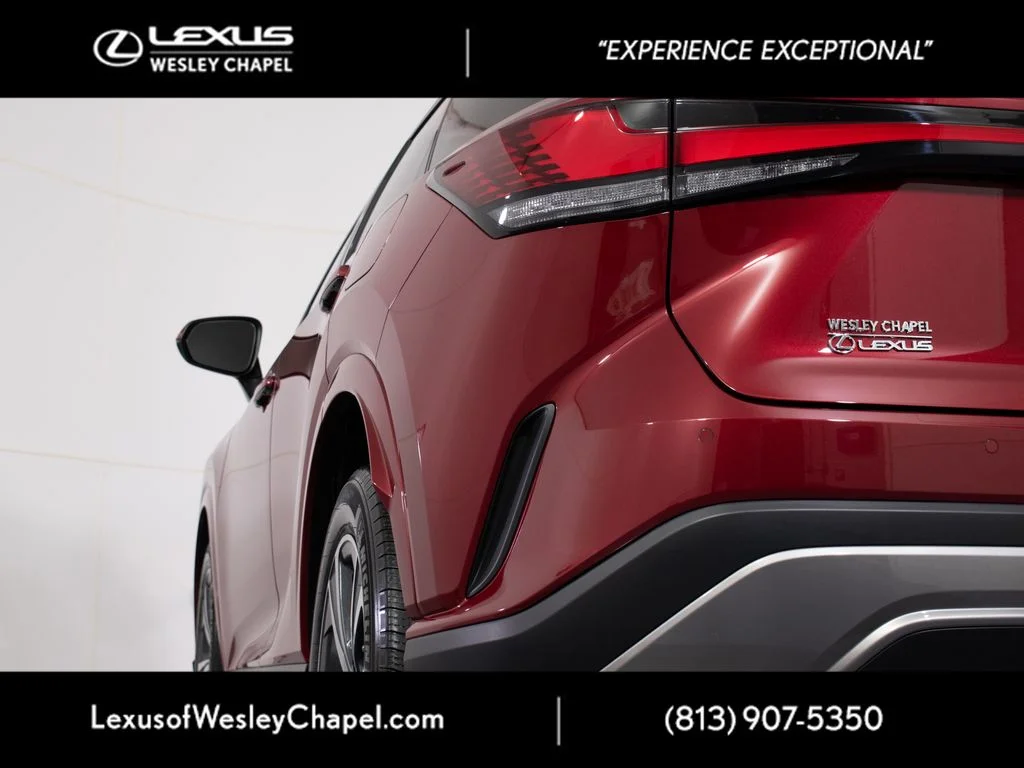 Used 2023 Red Lexus 350 image 6