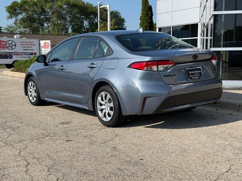 Used 2020 Celestite Toyota LE image 5
