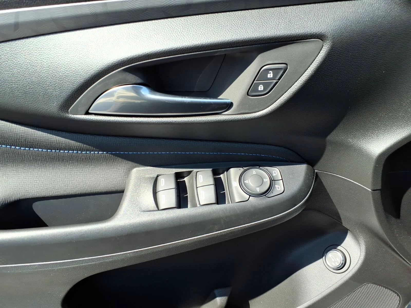 2026 Buick Envista Sport Touring - Photo 12