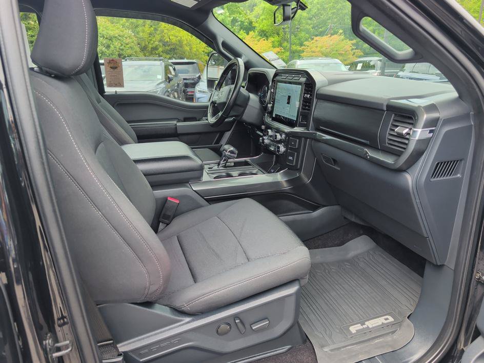 Used 2022 Black Metallic Ford XLT image 12